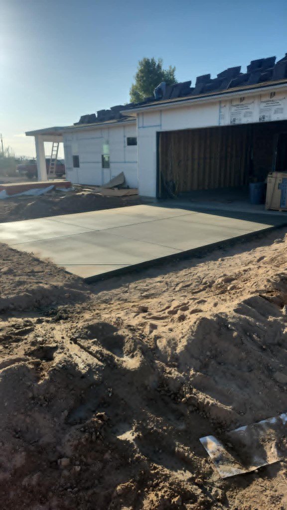 Finished residential concrete slab with clean control joints